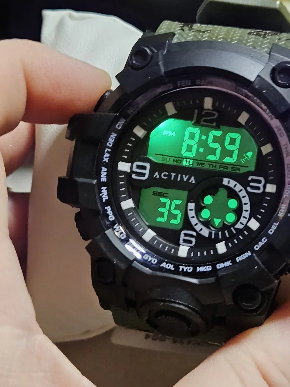 Activa Endurance X Invicta Men's Digital Watch (Model ACW435-004)